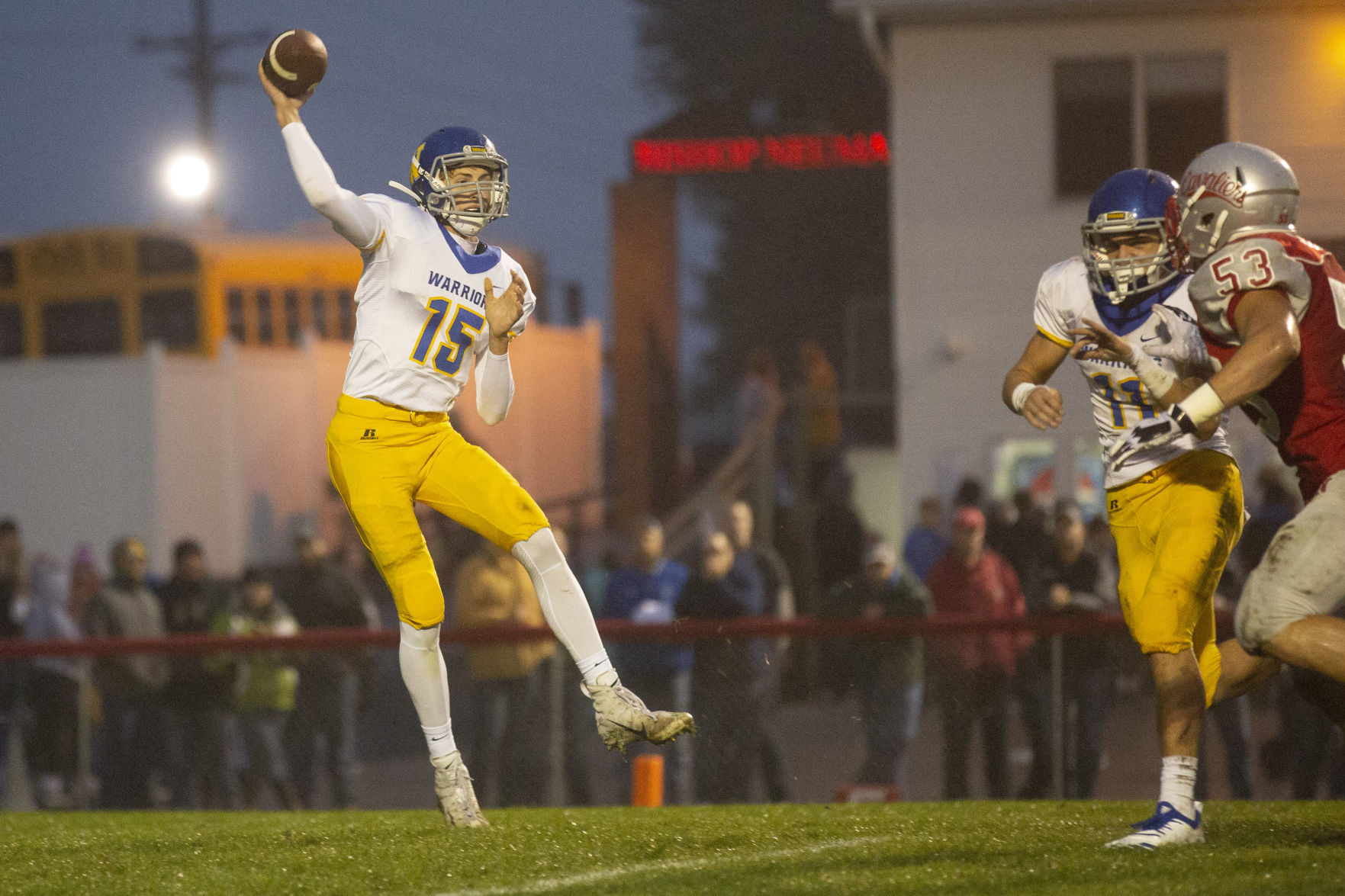 Wahoo Neumann Prep Football